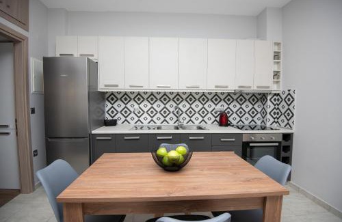 Alexandroupoli Apartment | ENIO AXD guest house with private parking