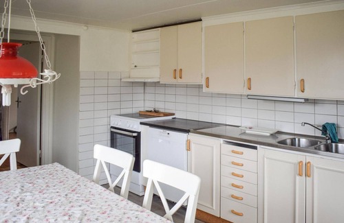 Tingsryd Municipality House | Enjoy a great vacation in a quiet location in the inviting vacation home.