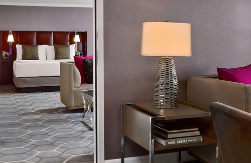 Uptown Hotel | Enjoy a Hassle-Free and Suiting Stay! w/Outdoor Pool, Pet-Friendly!