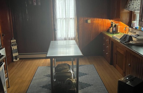 Narragansett Cottage | Enjoy a Relaxing Time in Narragansett, 2 Blocks From The Beach