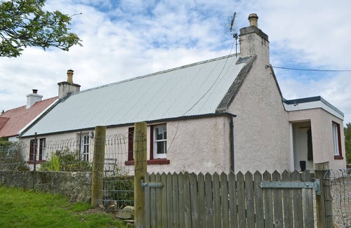 Drumbuie Cottage | Enjoy a slice of Highland life in this croft cottage.