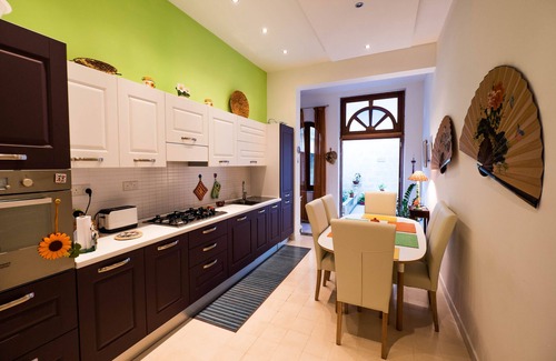 Sliema House | Enjoy and Relax at the Blu House