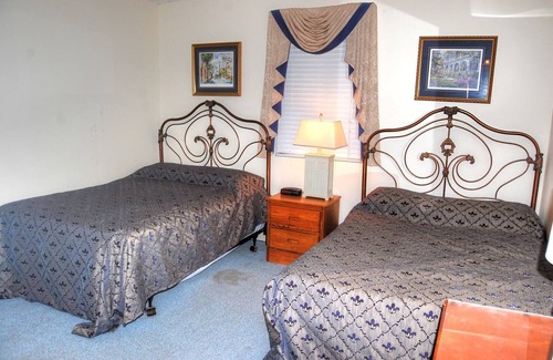 Myrtle Beach Condo | Enjoy breakfast and warm summer breezes on your screened balcony - Summertree