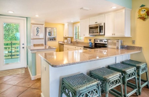 Captiva Condo | Enjoy brilliant sunsets over the sapphire waters