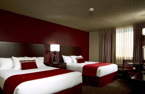 Laughlin House | Enjoy Casinos And Nightlife! 4 Spacious Units In The Heart Of Laughlin! Bar!