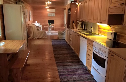 Rauma Cottage | Enjoy clean Nordic nature in this peaceful seaside cottage
