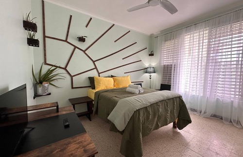 Spanish Town House | Enjoy JAMAICA!nat the Peaceful CACTUS by Oasis-Mn