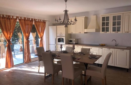 Makarska Villa | Enjoy Nature`s Beauty with 30% off in New House
