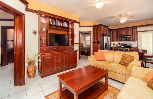 San Pedro Condo | Enjoy ocean and beach views from this 2 bedroom condo - Gold Standard Approved