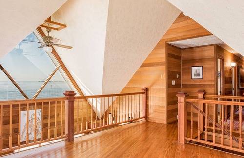 Chinook House | Enjoy Oregon, Washington, the Columbia River, and the Pacific Ocean. Paradise.