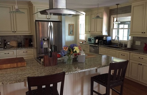 Seneca House | Enjoy Paradise on Lake Keoween