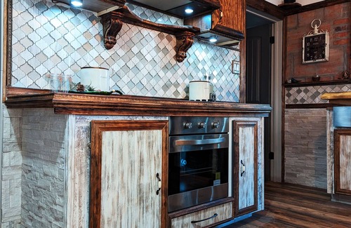 Cheyenne House | Enjoy relaxing comfort in this uniquely designed home - 5min from Frontier Park