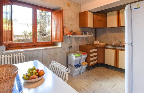 Ustica Apartment | Enjoy relaxing vacations on the island of Ustica.