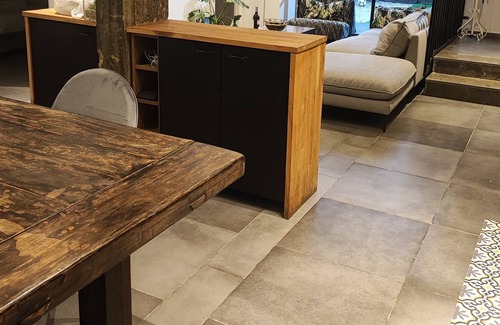Jaffa Apartment | Enjoy the atmosphere and excellent location in the Jaffa flea market area
