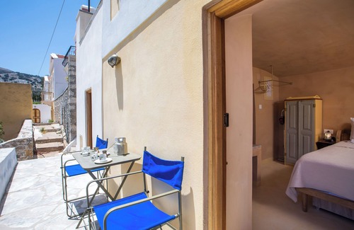 Symi Apartment | Enjoy the beauty of simplicity!