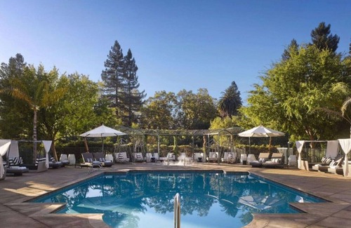 Santa Rosa House | Enjoy the Bounty of Sonoma from our Room !