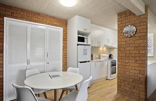 Sawtell Apartment | Enjoy the convenience of this two bedroom ground floor apartment close to the beach.
