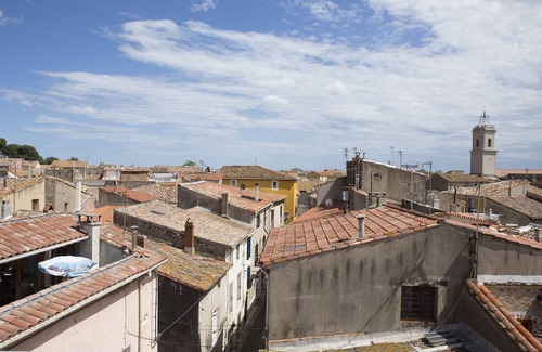 Marseillan Apartment | Enjoy the Mediterranean flair of the old town of Marseillan - South of France