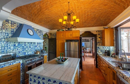 Conchas Chinas Villa | Enjoy the Ocean Views in Conchas Chinas, Secluded Oasis