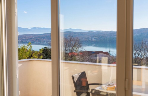 Cizici Apartment | Enjoy the sea view | Modern apartment in the idyllic Cizici contact with the owner