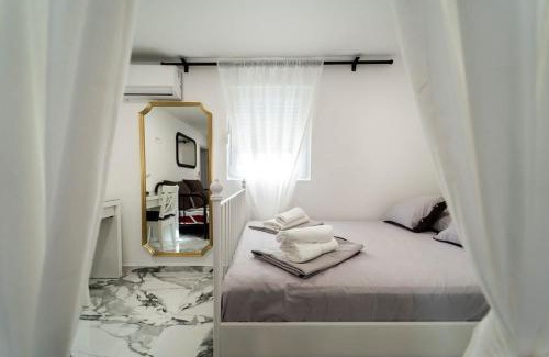 Zadar Old Town Apartment | Enjoy the silence in Zadar old city private penthouse