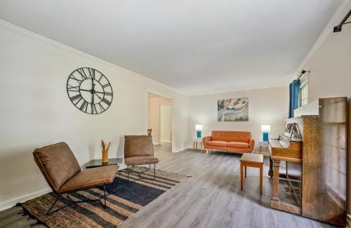 Marietta House | Enjoy This Roomy Cabin Style 5BR With A Pool Table
