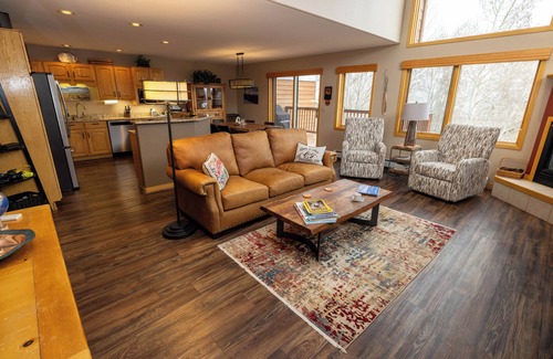 Wildernest House | Enjoy Winter in the Mountains with Private Hot Tub and Great Views