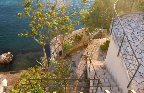 Kotor House | Enjoy your holiday in a quiet environment on a lovely property with a terrace
