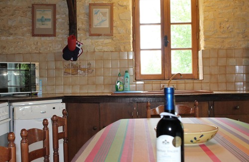 Montgesty Cottage | Enjoy your holiday in a charming gîte with large pool in the Lot