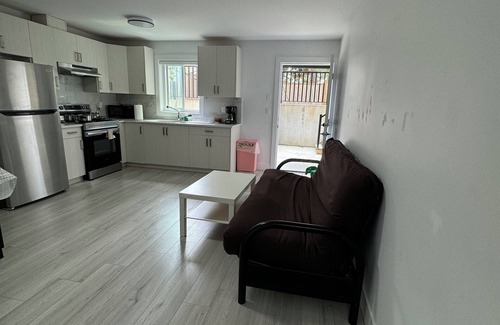 Surrey House | Enjoy your stay