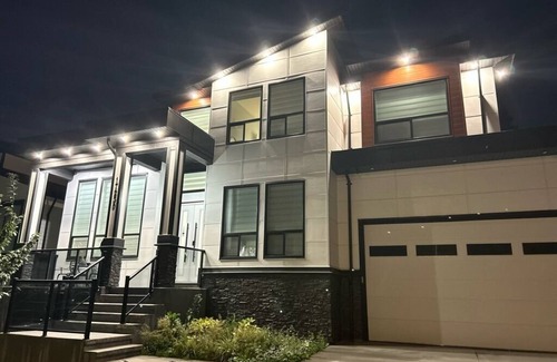 Surrey House | Enjoy your stay