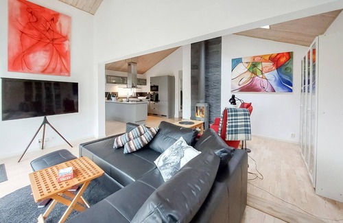 Raa House | Enjoy your vacation in this beautiful vacation home in an old fishing village.
