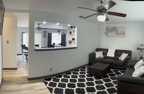 West San Antonio House | Enjoyable 3-bedroom house with AC in San Antonio
