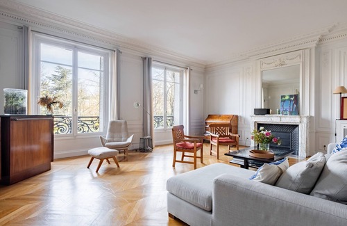 16th Arrondissement Apartment | Enlightened Elegance, by Veeve
