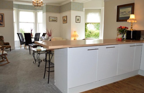 Kilmun Apartment | Enmore Beach House