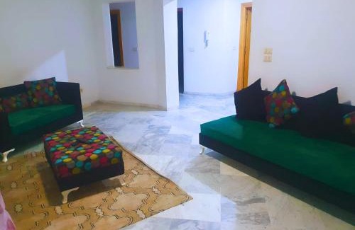 Ennasr Apartment | Ennasr 2 - Jolie S2 avec Internet - Parfait Pour Les familles - Vue panoramique sur la Tunisie - Service Navette