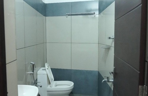 Kothamangalam Hotel | Enroute Delight Residency