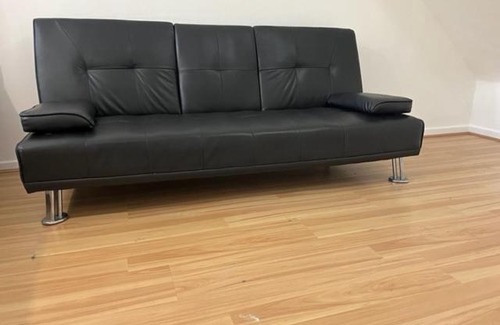 London City Centre Apartment | Ensuite With Kitchen Ext Large Room With Balcony in Zone 2