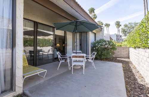 Cahuilla Hills House | Ensuring a Very Comfortable & Memorable Stay! Kitchen, near Outdoor Fun