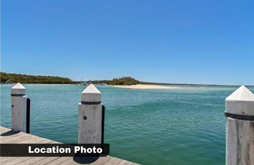 Sanctuary Point House | Entertaining Home In Convenient Location