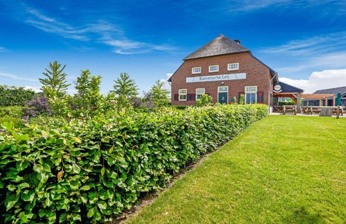 Municipality of Goirle House | Enticing Holiday Home in Goirle with Garden