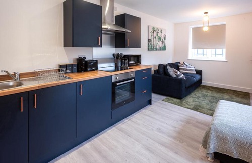 Bradford Apartment | Entire 1 Bedroom Flat Near Bradford Centre and Shipley