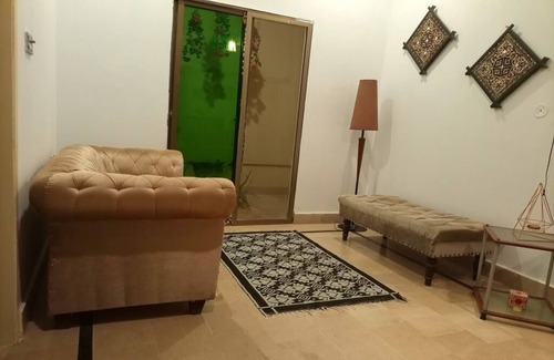 Karachi House | Entire 2-bedroom house with WiFi and Parking
