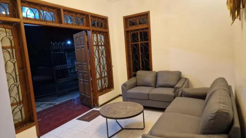 Dinoyo Villa | Entire 250m villa without other guests