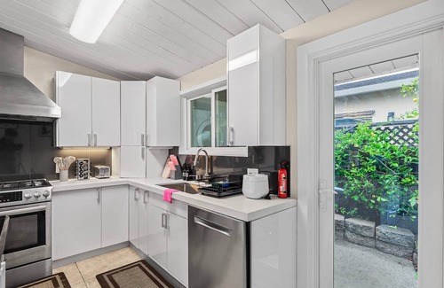 Palo Alto House | Entire 3br House With Playground
