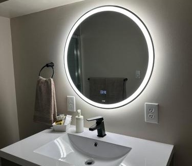 East Kootenay Apartment | Entire Basement Guest Suite In Cranbrook