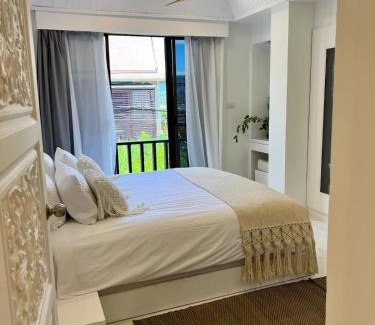Plai Laem House | Entire Family house great location near Big Buddha