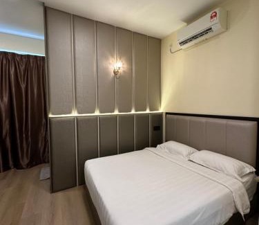 Sandakan House | Entire home hosted by Catherine 4 bedroom House