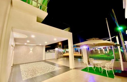 Sandakan House | Entire home hosted by Catherine 4 bedroom House