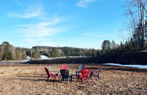 Dwight House | Entire Home in Lake of Bays -Huntsville Muskoka Algonquin